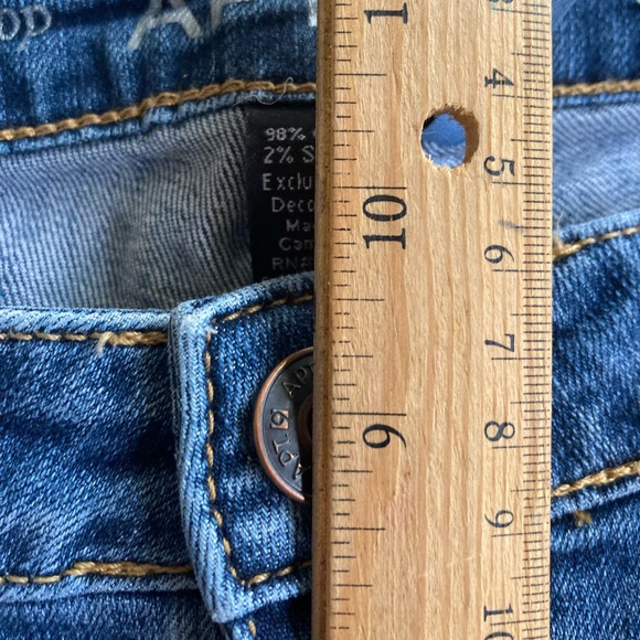 Ladies Size 12 Apt.9 Modern Straight Crop Capris - Picture 10 of 16